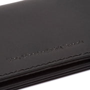 Tailored Rib Cuffs &amp; Hem Craftsmanship Construction Detail on Glasses Case Maplewood para Mulher