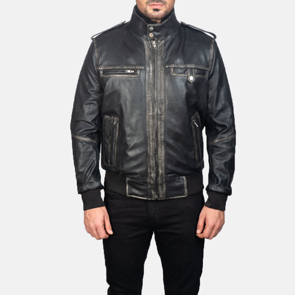 
Glen Street Preto Jaqueta Bomber de Couro para Homem in Black Cowhide Leather - Vista frontal e silhueta ajustada | Comprar online