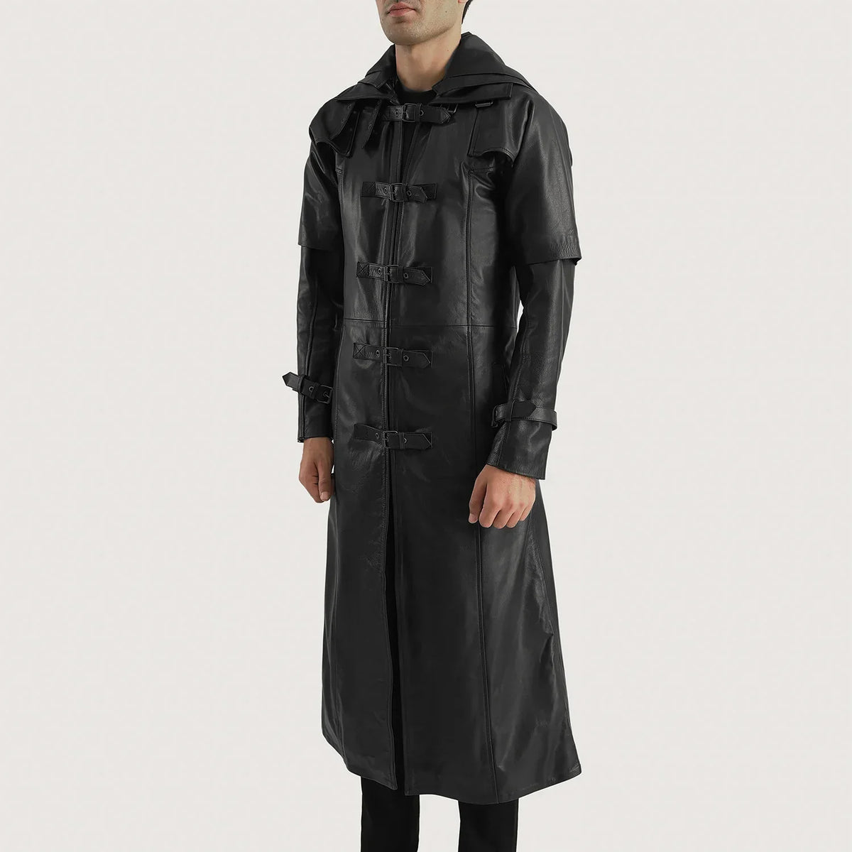 
Black. Cowhide Leather Trench Coat - Vista traseira com ombros definidos e bainha impecável