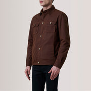 Irwin Castanho Waxed Canvas Field Blusão de Couro para Homem For Men - Lateral Side Profile View Showing Sleeve Cut &amp; Athletic Taper Fit
