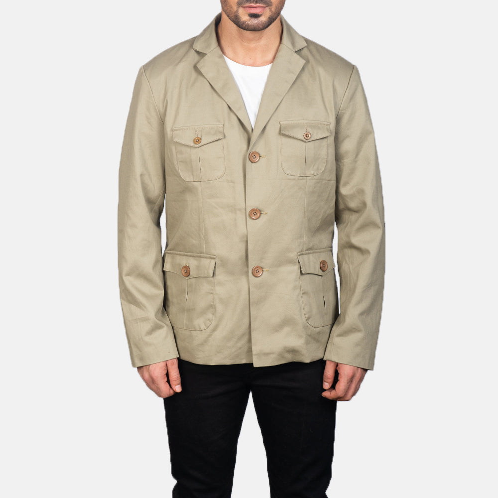 Close-Up Detail of Notch &amp; Button Hardware on Kajetan Beige Safari Blusão de Couro para Homem