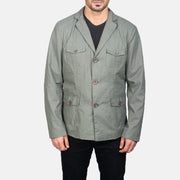 Close-Up Detail of Notch &amp; Button Hardware on Kajetan Grey Safari Blusão de Couro para Homem