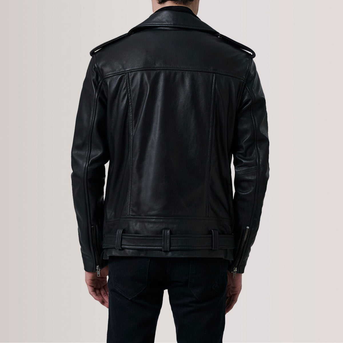 Close-Up Detail of Notch &amp; Zipper &amp; Waist Straps Hardware on Kole Preto Leather Double Rider Blusão de Couro para Homem For Men