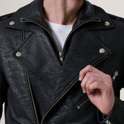 
Vista interior Showing Quilted Polyester Lining & Dois bolsos interiores funcionais