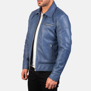
Brown Cowhide Leather Biker Jacket - Vista traseira com ombros definidos e bainha impecável