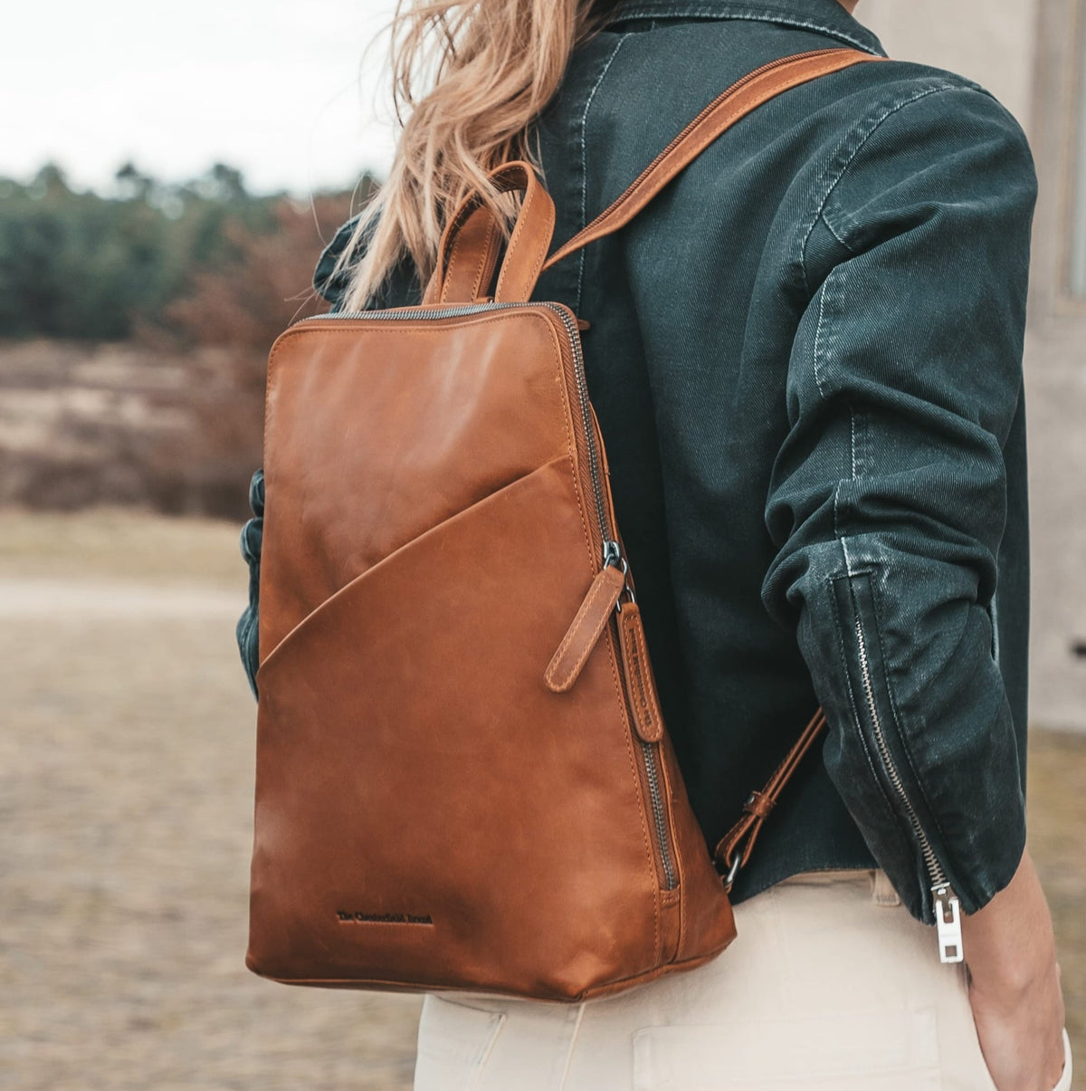 Amanda Full-Grain Leather Backpack para Mulher – alternate product view 2