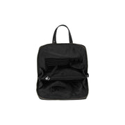 Solid Antique Brass Hardware &amp; Heavy-Duty Dual Zipper Detail on Linford Full-Grain Leather Backpack para Mulher