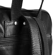 Solid Antique Brass Hardware &amp; Heavy-Duty Dual Zipper Detail on Naomi Full-Grain Leather Backpack para Mulher
