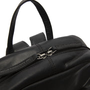 Solid Antique Brass Hardware &amp; Heavy-Duty Dual Zipper Detail on Santana Full-Grain Leather Backpack para Mulher