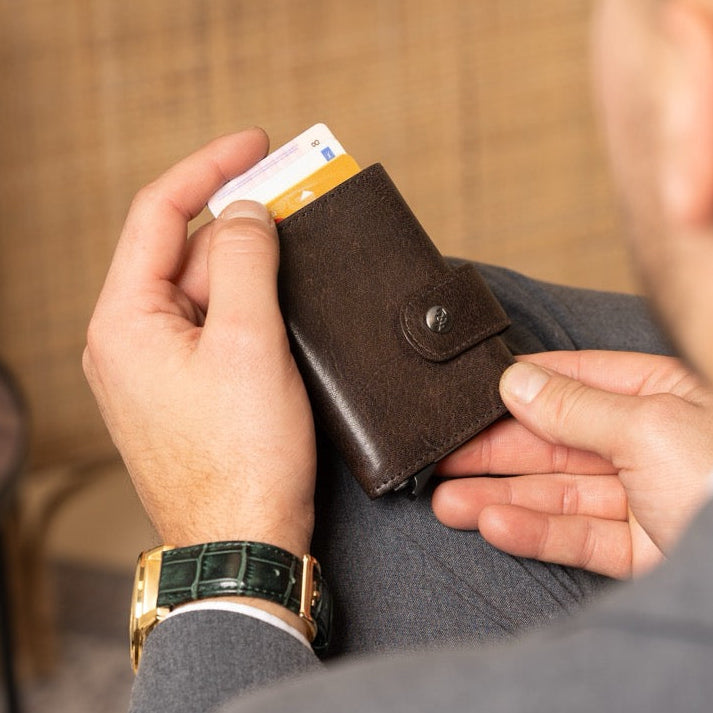 Larino Full-Grain Leather Card Holder para Mulher – alternate product view 2