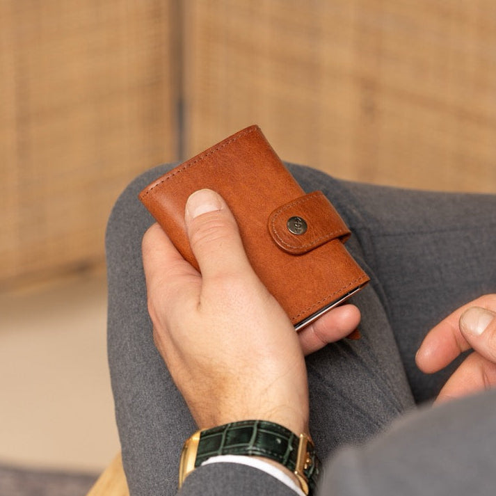 Larino Full-Grain Leather Card Holder para Mulher – alternate product view 2