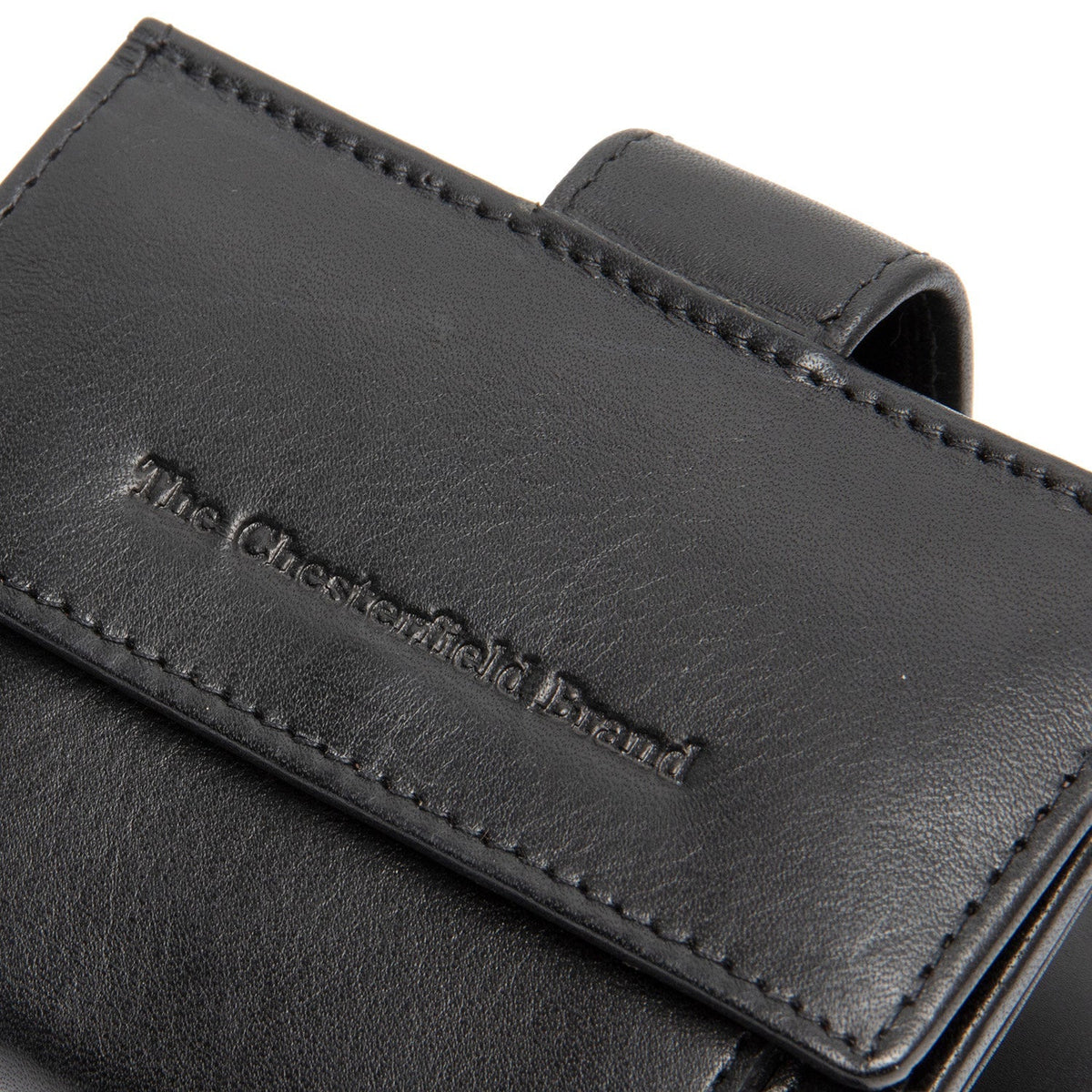 
Solid Antique Brass Hardware & Heavy-Duty Dual Zipper Detail on Lesina Couro Flor Integral Porta-cartões