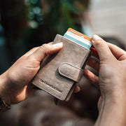 Prague Full-Grain Leather Card Holder para Mulher – alternate product view 2