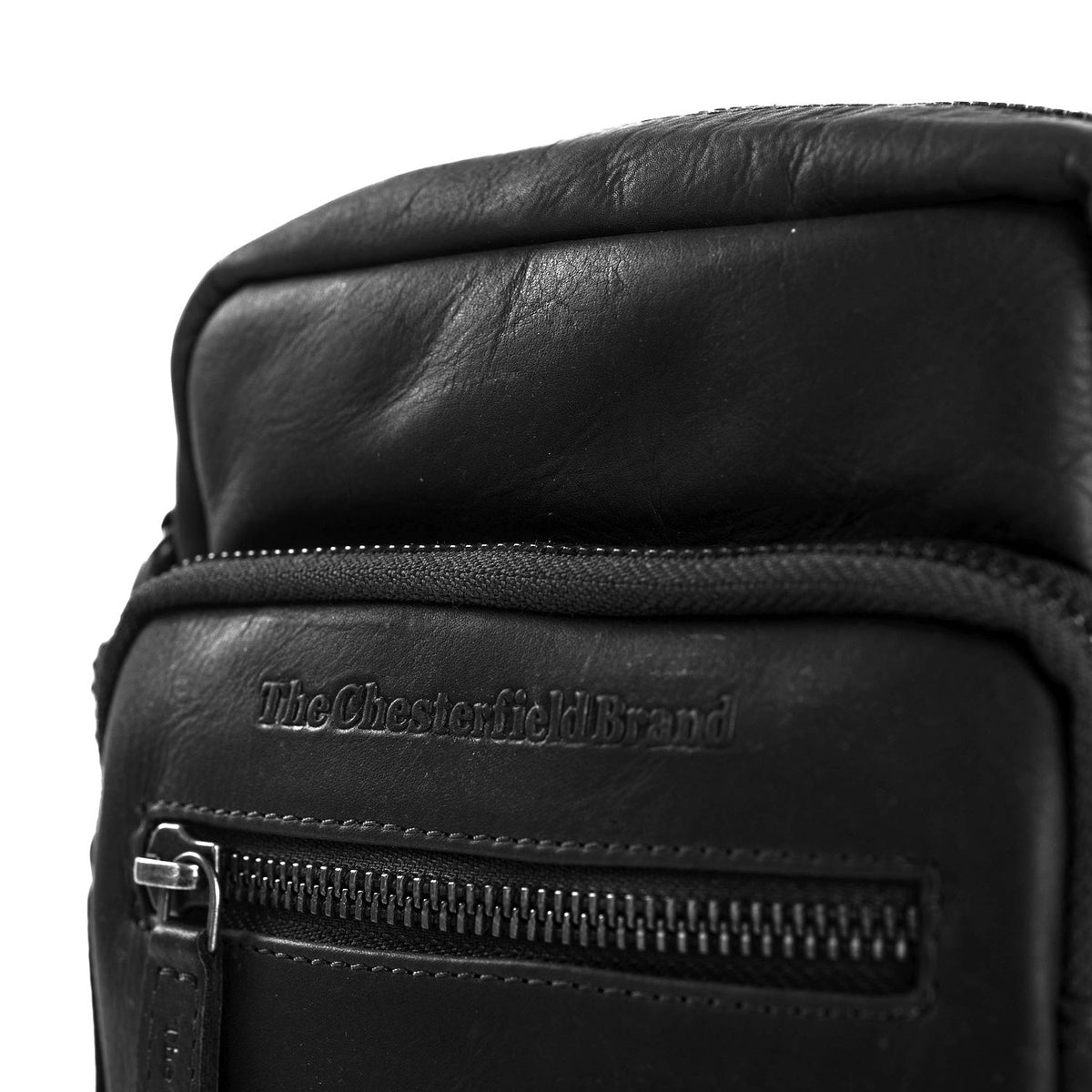 Solid Antique Brass Hardware &amp; Heavy-Duty Dual Zipper Detail on Bremen Full-Grain Leather Crossbody Bag para Homem