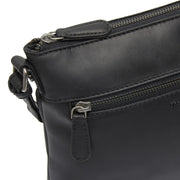 
Classic 100% Full-Grain leather Bag - Perspetiva traseira com alças de couro reforçadas