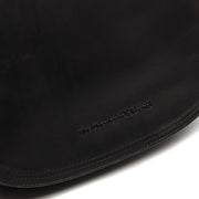 Solid Antique Brass Hardware &amp; Heavy-Duty Dual Zipper Detail on Everglades Full-Grain Leather Crossbody Bag para Mulher