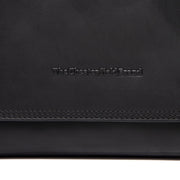 
Classic 100% Full-Grain leather Bag - Perspetiva traseira com alças de couro reforçadas