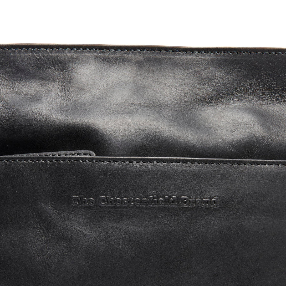 
Classic 100% Full-Grain leather Bag - Perspetiva traseira com alças de couro reforçadas