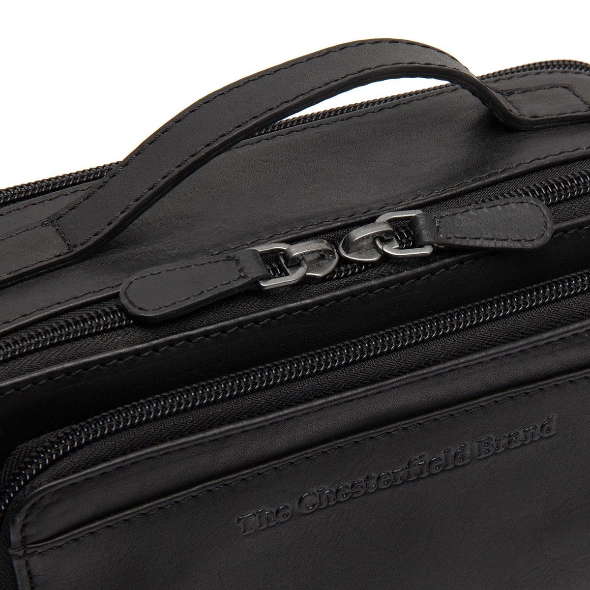 
Solid Antique Brass Hardware & Heavy-Duty Dual Zipper Detail on Rovon Mala a tiracolo em couro