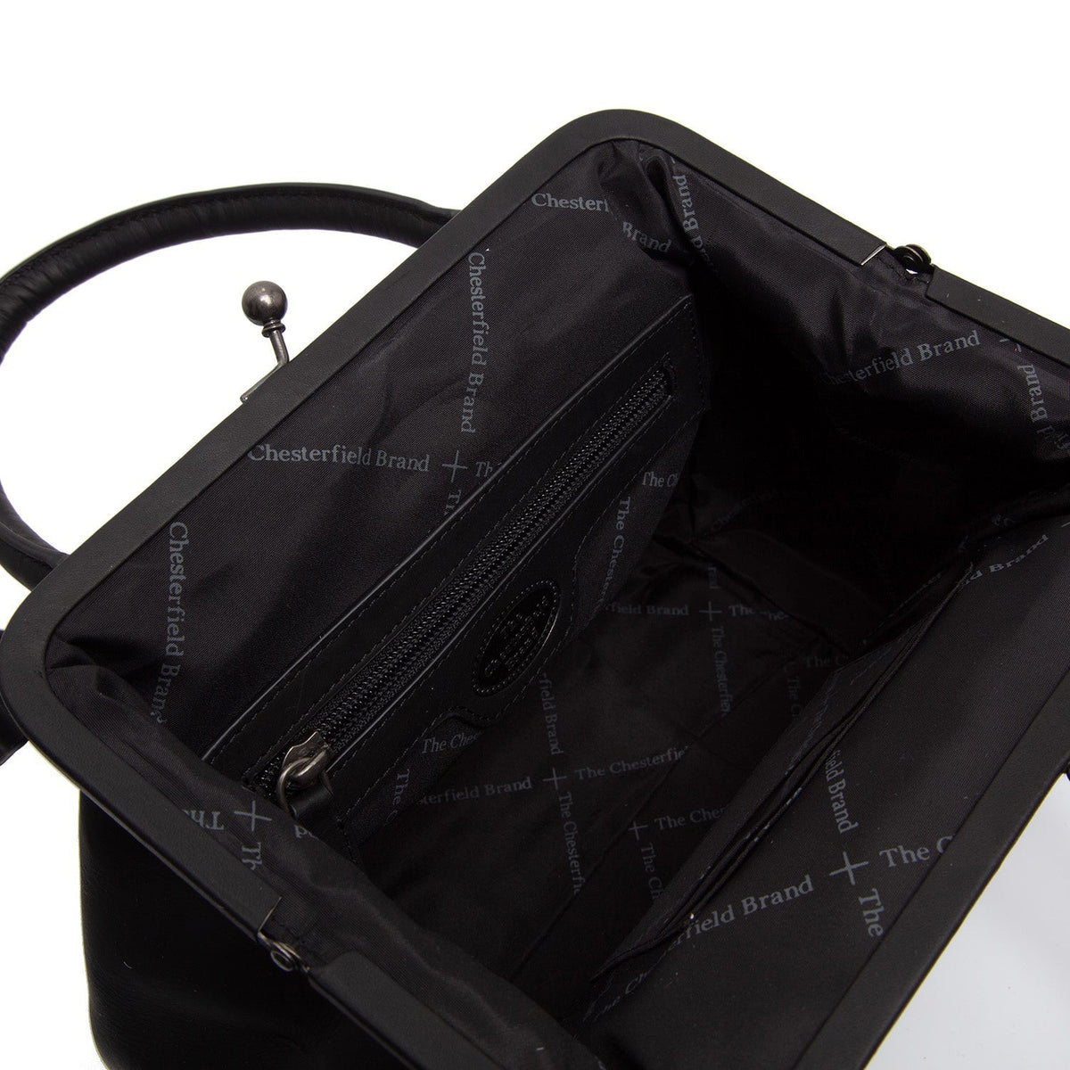 
Vista detalhada of Classic Collar & Heavy-Duty Zipper Hardware on Chili Bolsa de mão em couro