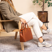Garda Full-Grain Leather Handbag para Mulher – alternate product view 3