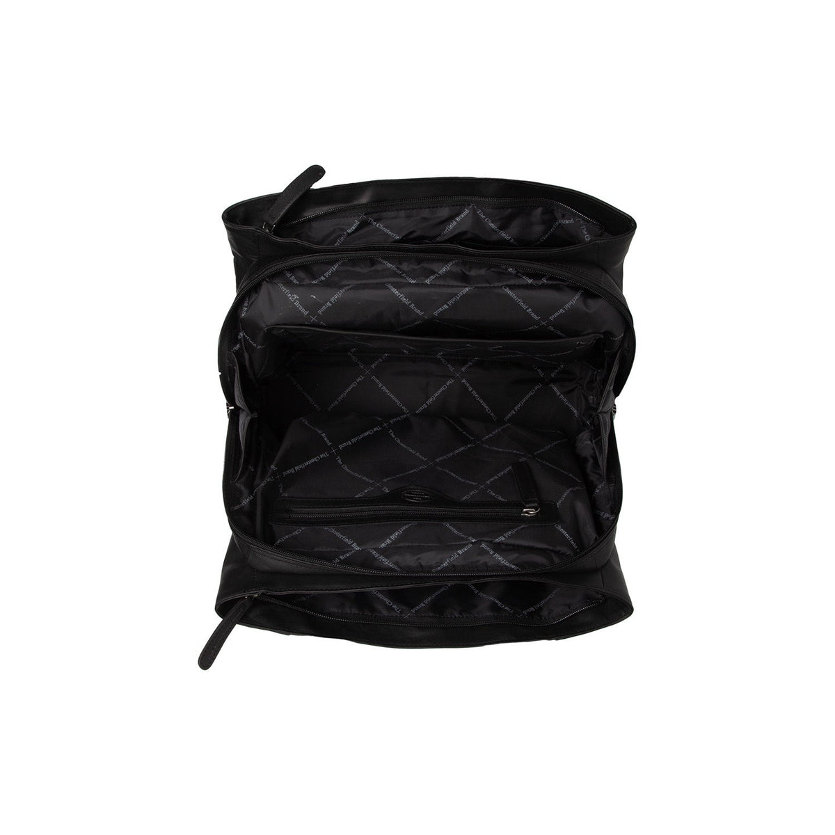 Close-Up Detail of Classic Collar &amp; Heavy-Duty Zipper Hardware on Passau Full-Grain Leather Handbag para Mulher