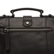 
Rachael Bolsa de mão em couro - Vista lateral mostrando o corte ergonómico de mangas