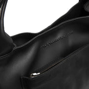 Tenara Full-Grain Leather Handbag para Mulher - Lateral Side Profile View Showing Sleeve Cut &amp; Athletic Taper Fit