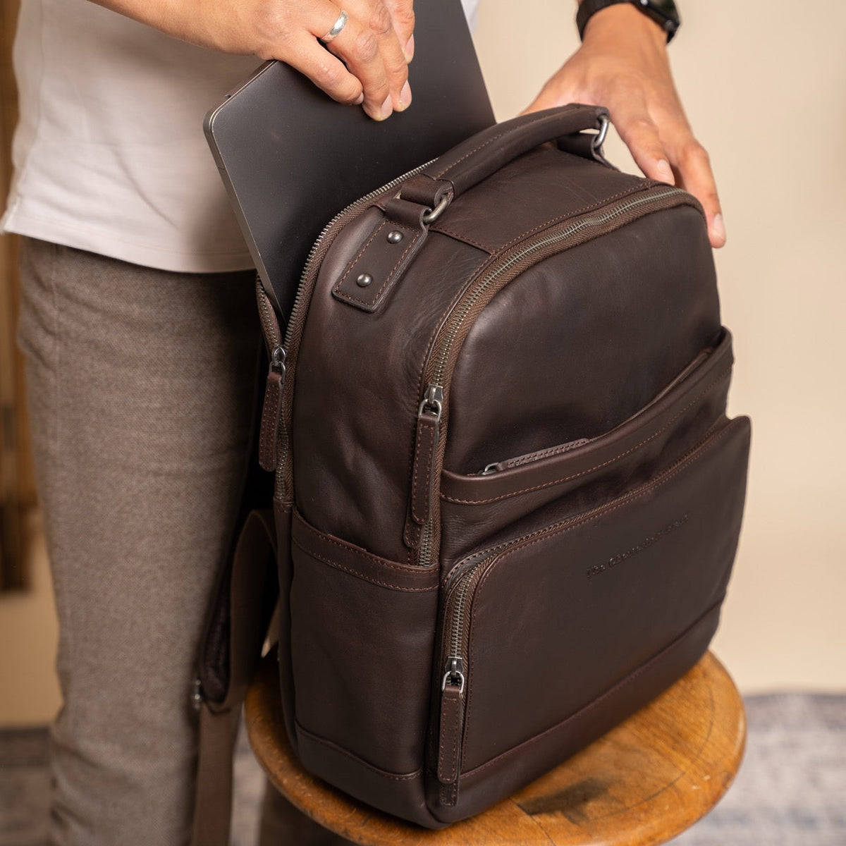 
Austin Mochila para portátil em couro – alternate product view 3