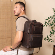 Calden Full-Grain Leather Laptop Backpack para Mulher – alternate product view 2
