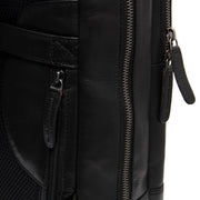 Solid Antique Brass Hardware &amp; Heavy-Duty Dual Zipper Detail on Nicola Full-Grain Leather Laptop Backpack para Mulher