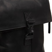 Solid Antique Brass Hardware &amp; Heavy-Duty Dual Zipper Detail on Savona Full-Grain Leather Laptop Backpack para Mulher