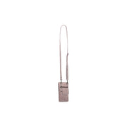 Styled Fit Perspective of Salta Full-Grain Leather Phone Bag para Mulher on Model - Natural Daylight Drape