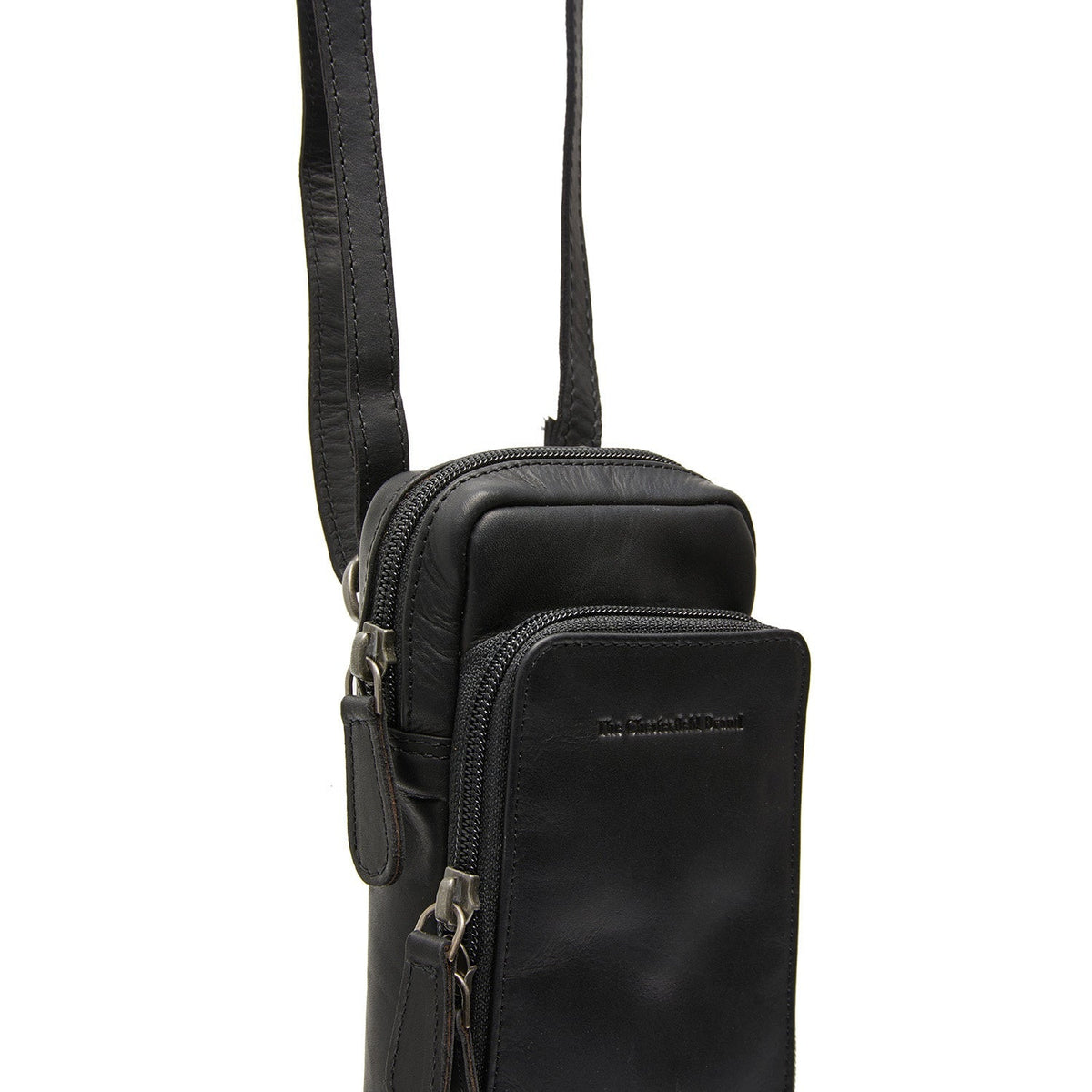 Tailored Rib Cuffs &amp; Hem Craftsmanship Construction Detail on Valdes Full-Grain Leather Phone Bag para Mulher