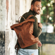 Liverpool Full-Grain Leather Roll-top Backpack para Mulher – alternate product view 2
