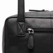 Fenno Full-Grain Leather Shoulder Bag para Mulher - Structured Side Profile Showing Gusset Depth &amp; Expansion Capacity