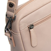 
Vista interior Showing Dedicated Padded Laptop Sleeve & Multi-Compartment Organization