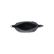 Solid Antique Brass Hardware &amp; Heavy-Duty Dual Zipper Detail on Lovund Full-Grain Leather Shoulder Bag para Mulher