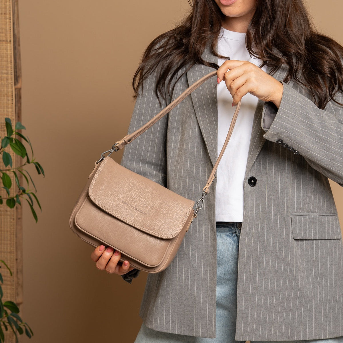 Miloa Full-Grain Leather Shoulder Bag para Mulher – alternate product view 3