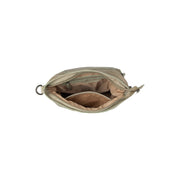 Solid Antique Brass Hardware &amp; Heavy-Duty Dual Zipper Detail on Sintra Full-Grain Leather Shoulder Bag para Mulher