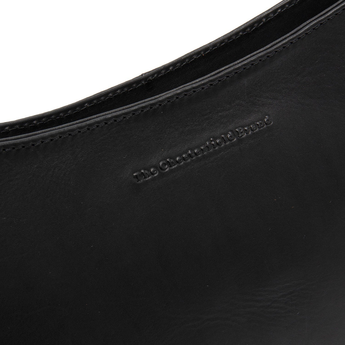 Solid Antique Brass Hardware &amp; Heavy-Duty Dual Zipper Detail on Valentano Full-Grain Leather Shoulder Bag para Mulher