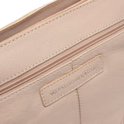 Solid Antique Brass Hardware &amp; Heavy-Duty Dual Zipper Detail on Zarita Full-Grain Leather Shoulder Bag para Mulher