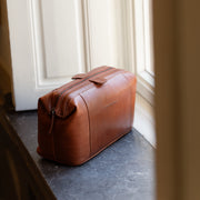 Biassa Full-Grain Leather Toiletry Bag para Mulher – alternate product view 2