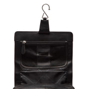 Close-Up Detail of Classic Collar &amp; Heavy-Duty Zipper Hardware on Rosario Full-Grain Leather Toiletry Bag para Mulher