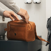 Rosario Full-Grain Leather Toiletry Bag para Mulher – alternate product view 3