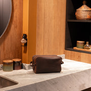 Stacey Full-Grain Leather Toiletry Bag para Mulher – alternate product view 2