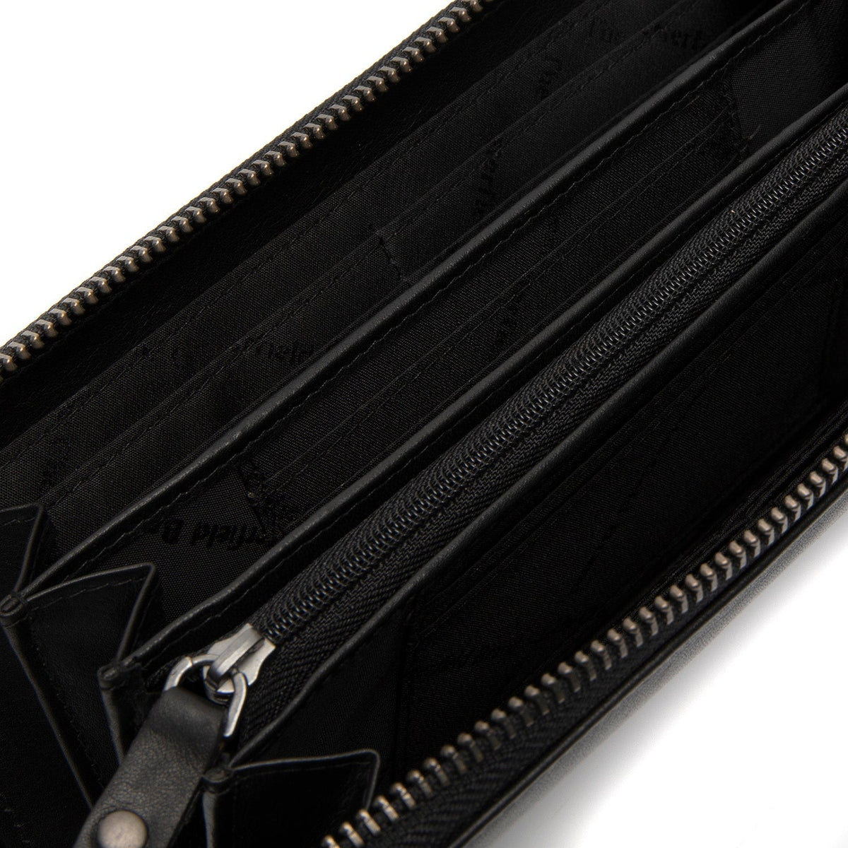 Solid Antique Brass Hardware &amp; Heavy-Duty Dual Zipper Detail on Cantara Full-Grain Leather Wallet para Mulher
