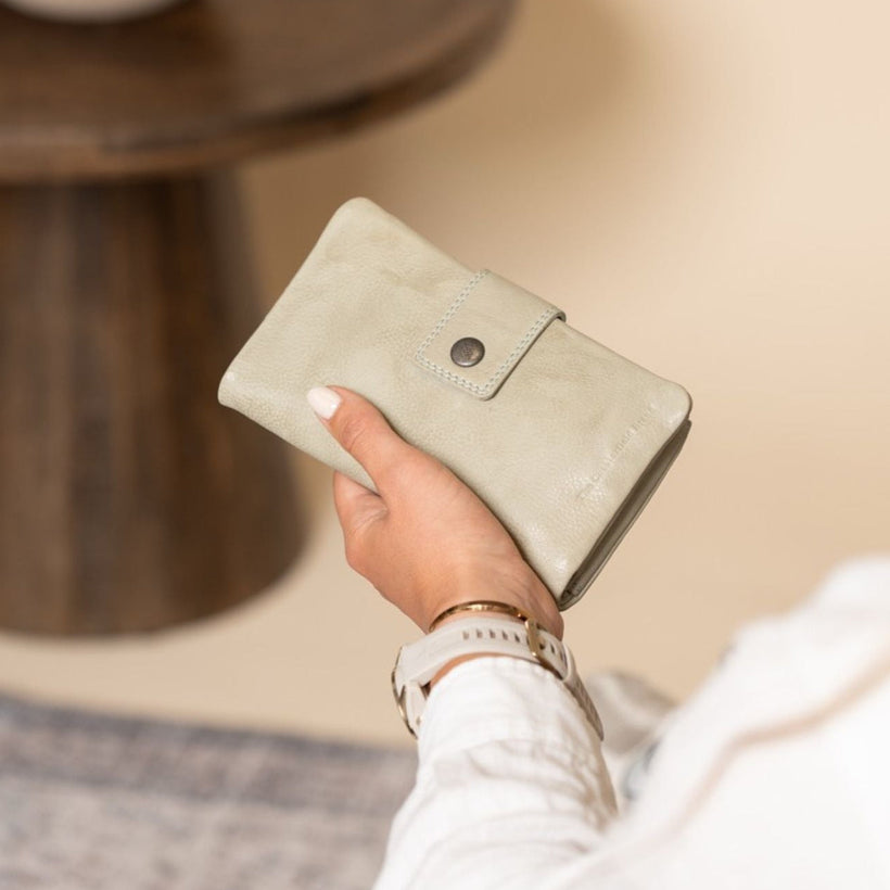 Fresno Full-Grain Leather Wallet para Mulher