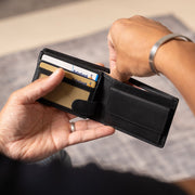 Marvin Full-Grain Leather Wallet para Homem - Structured Side Profile Showing Gusset Depth &amp; Expansion Capacity