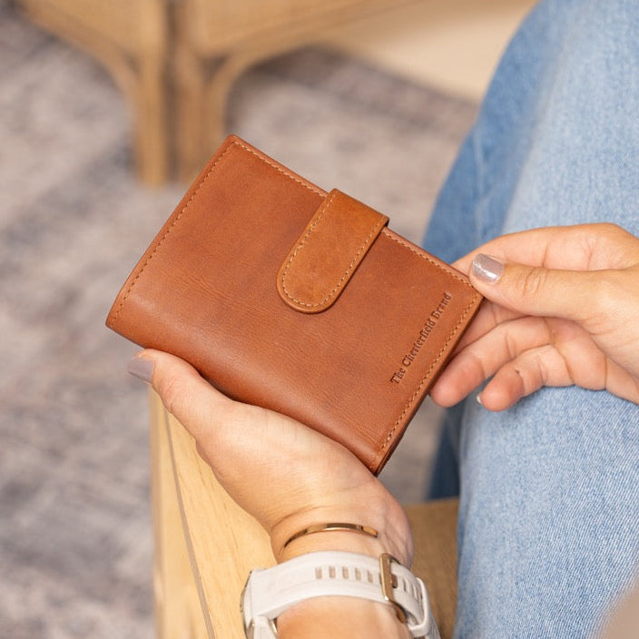 Ruby Full-Grain Leather Wallet para Mulher – alternate product view 2